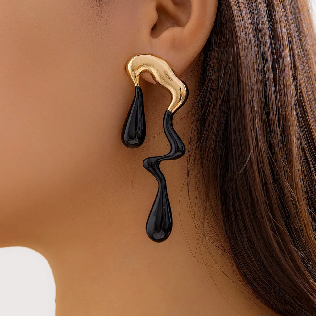 Geometric Melted Metallic Waterdrop Earrings