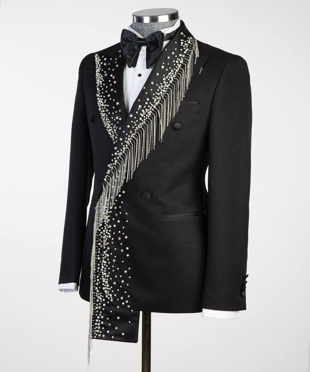 Crystal Tassel Shawl And Pearls Tuxedo Blazer